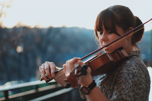 violin lessons at Center Stage