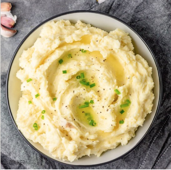 Creamy Garlic Mashed Potatoes, thanksgiving recipe blog