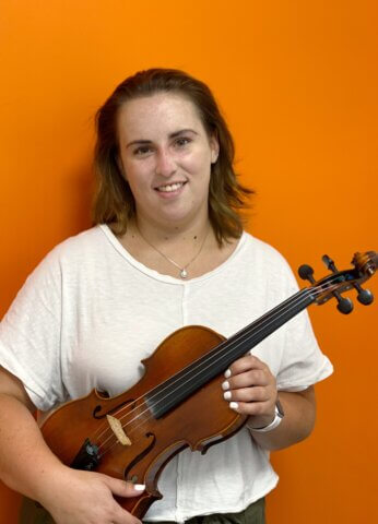 Victoria Rose, Violin teacher at Center Stage Music Center
