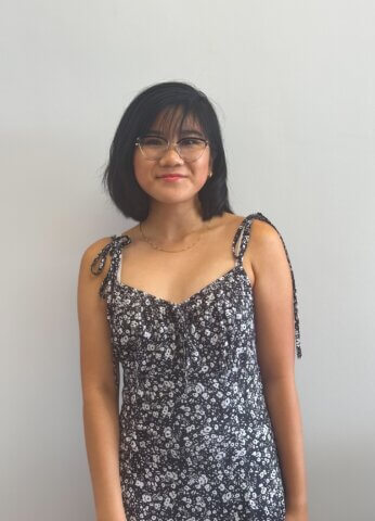 Annabel Yee, Violin and Viola teacher at Center Stage Music Center